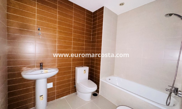 Objekte zum Wiederverkauf - Wohnung - La Mata