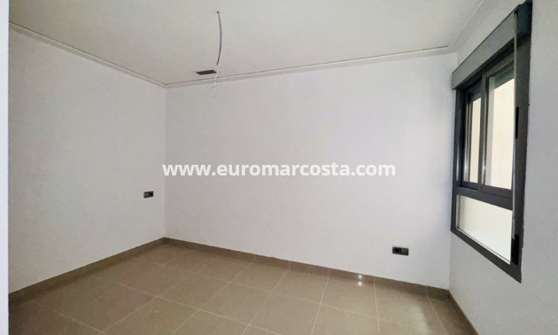 Objekte zum Wiederverkauf - Wohnung - La Mata