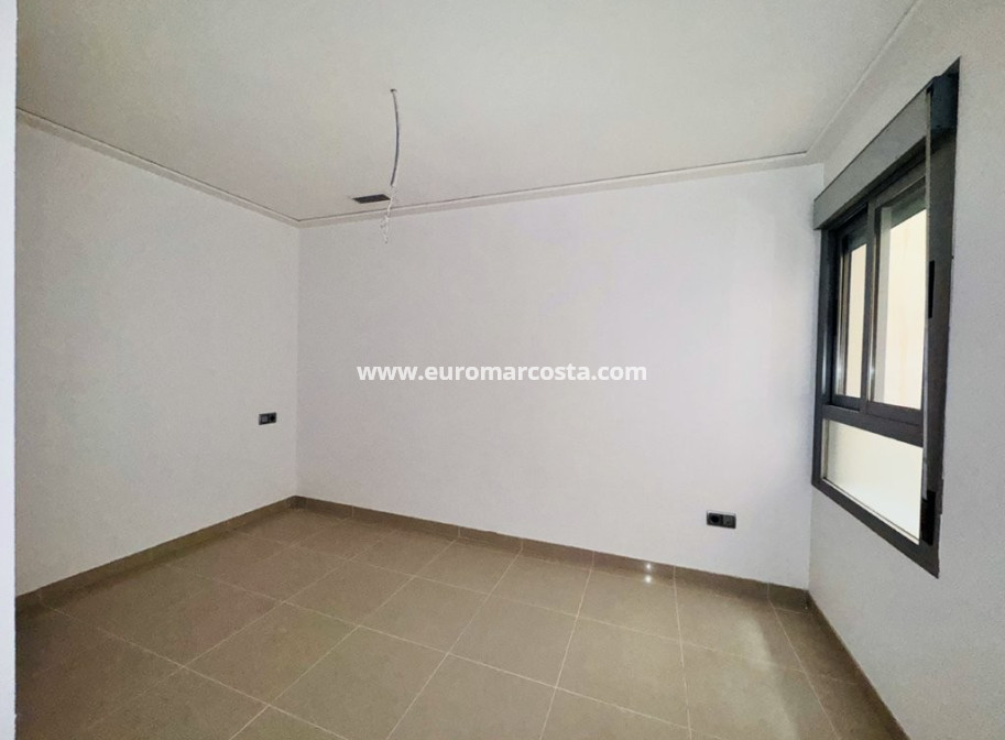 Objekte zum Wiederverkauf - Wohnung - La Mata