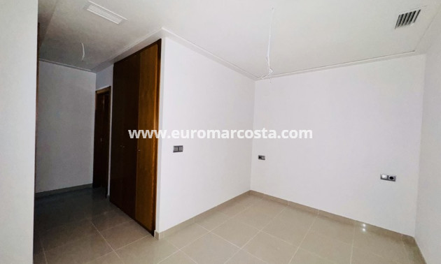 Objekte zum Wiederverkauf - Wohnung - La Mata