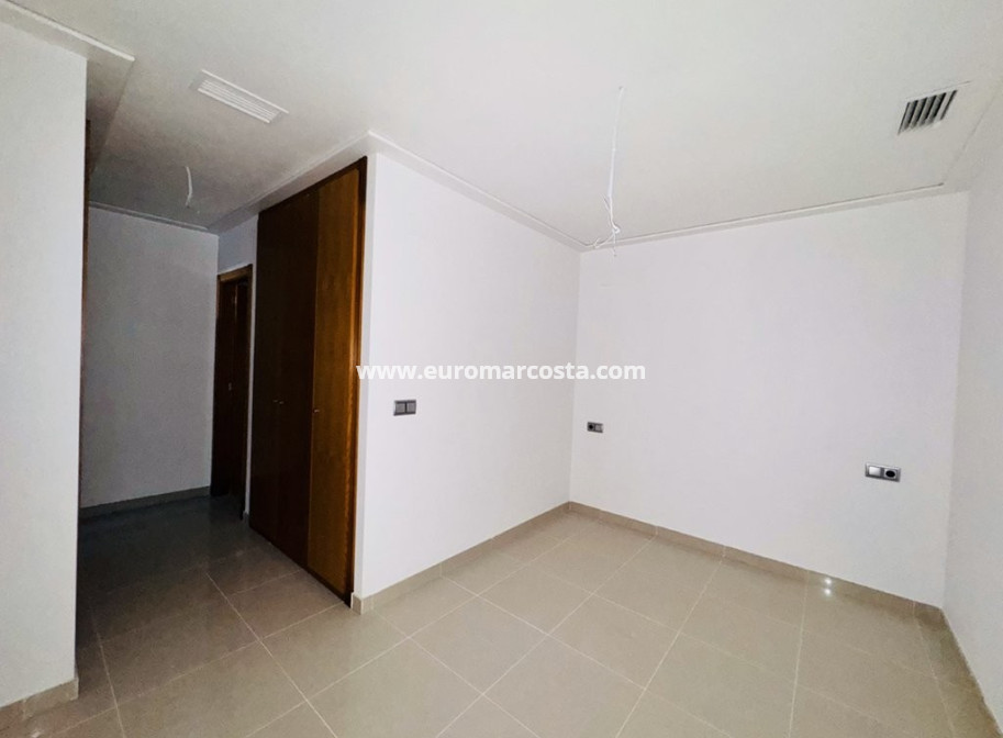 Objekte zum Wiederverkauf - Wohnung - La Mata
