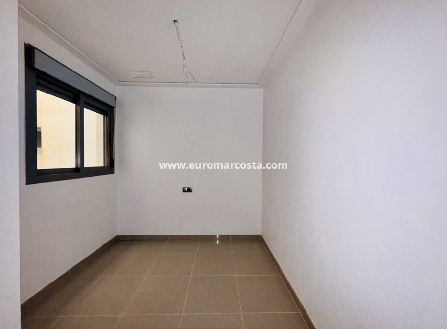 Objekte zum Wiederverkauf - Wohnung - La Mata