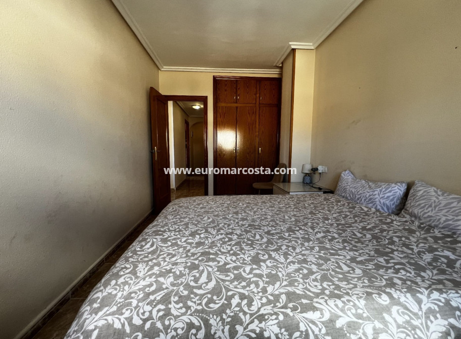 Objekte zum Wiederverkauf - Wohnung - Torrevieja - TORREVIEJA
