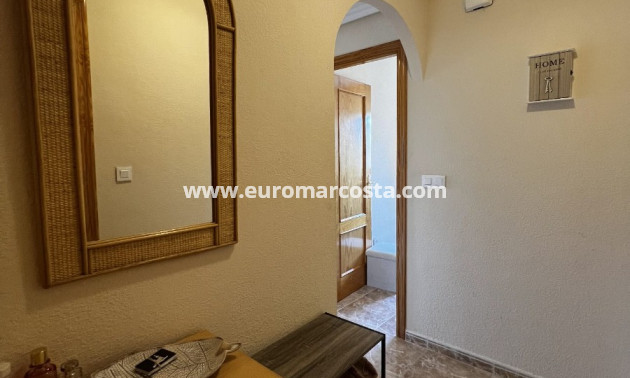 Objekte zum Wiederverkauf - Wohnung - Torrevieja - TORREVIEJA