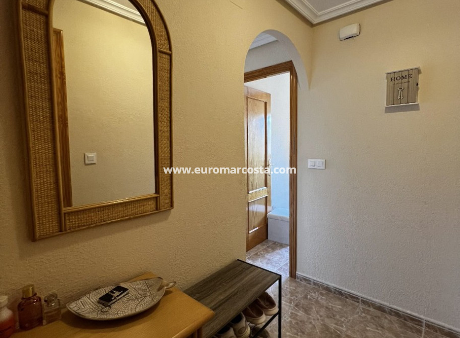 Objekte zum Wiederverkauf - Wohnung - Torrevieja - TORREVIEJA