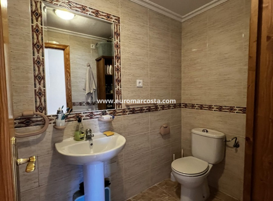 Objekte zum Wiederverkauf - Wohnung - Torrevieja - TORREVIEJA
