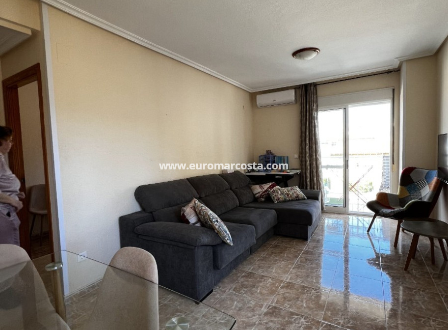 Objekte zum Wiederverkauf - Wohnung - Torrevieja - TORREVIEJA