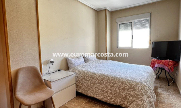 Objekte zum Wiederverkauf - Wohnung - Torrevieja - TORREVIEJA