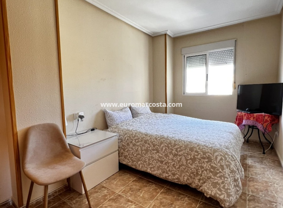 Objekte zum Wiederverkauf - Wohnung - Torrevieja - TORREVIEJA