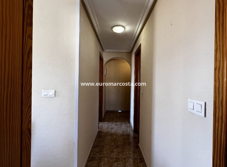 Objekte zum Wiederverkauf - Wohnung - Torrevieja - TORREVIEJA