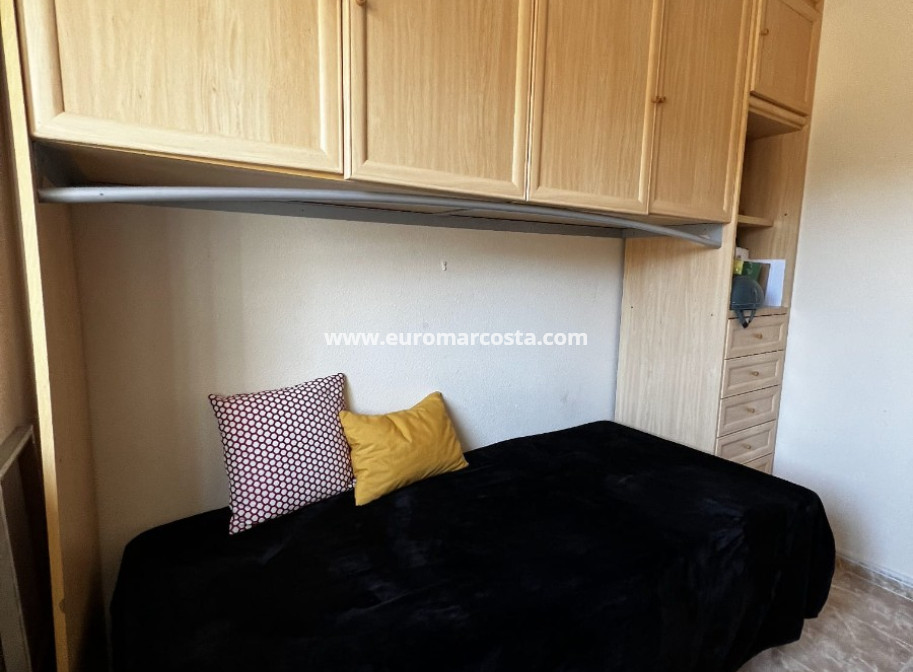 Objekte zum Wiederverkauf - Wohnung - Torrevieja - TORREVIEJA