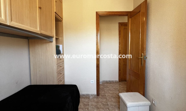 Objekte zum Wiederverkauf - Wohnung - Torrevieja - TORREVIEJA