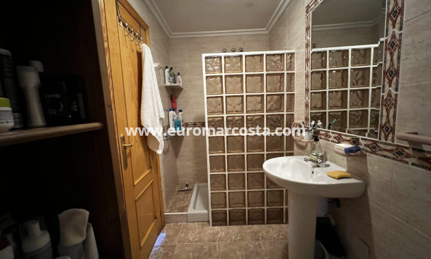 Objekte zum Wiederverkauf - Wohnung - Torrevieja - TORREVIEJA