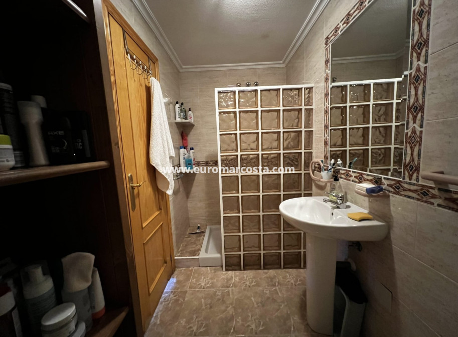 Objekte zum Wiederverkauf - Wohnung - Torrevieja - TORREVIEJA