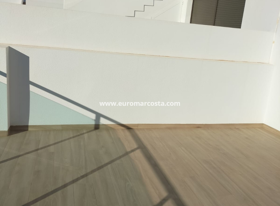Nueva construcción  - high-bungalow - Orihuela Costa