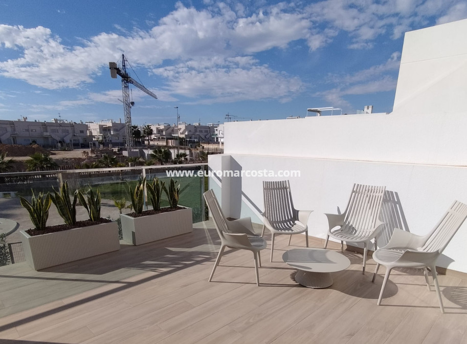 Nueva construcción  - high-bungalow - Orihuela Costa