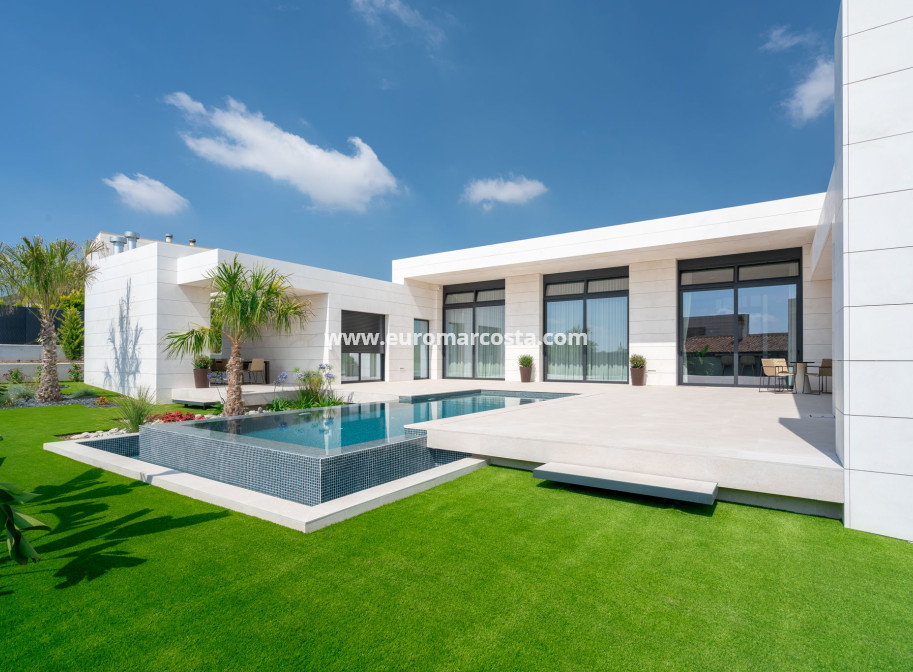 New Build - detached - Molina de Segura