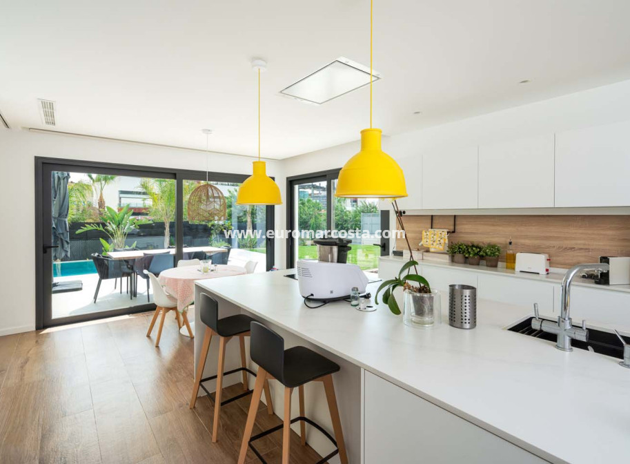 New Build - detached - Molina de Segura