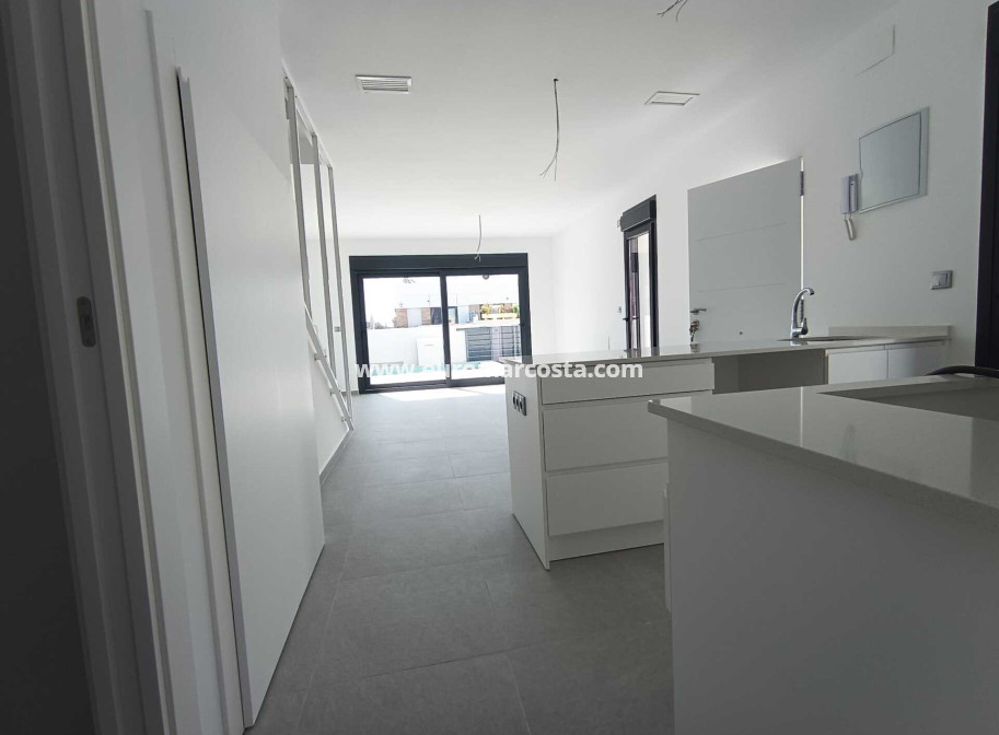 Neubauten - detached - Daya Nueva