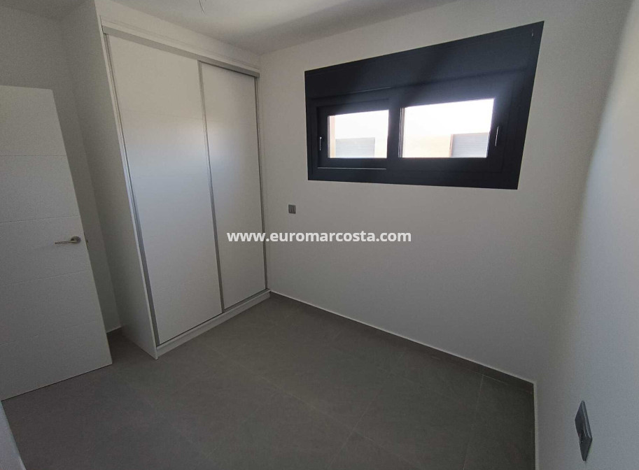 Neubauten - detached - Daya Nueva