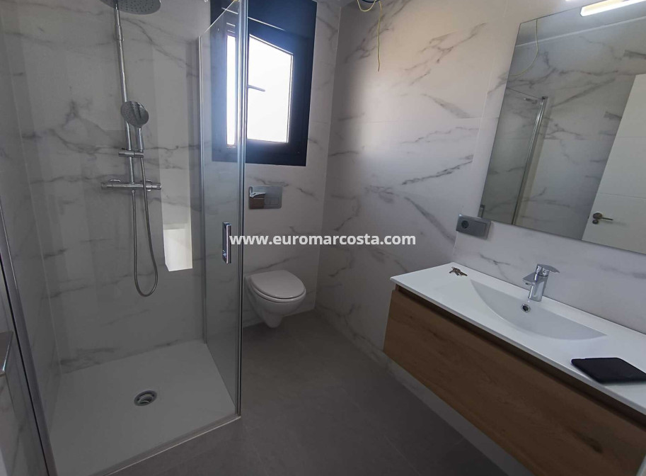 Neubauten - detached - Daya Nueva