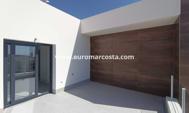 Neubauten - detached - Daya Nueva