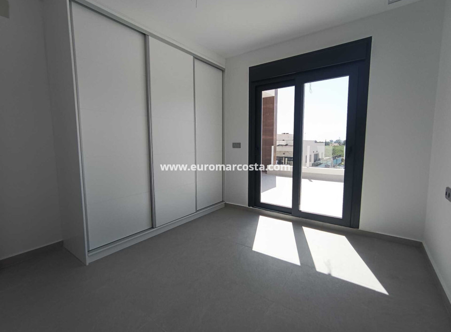 Neubauten - detached - Daya Nueva