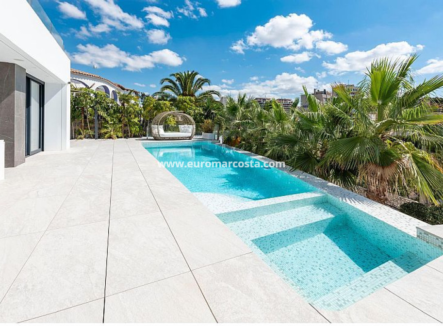 Neubauten - Villa freitstehend - Calpe