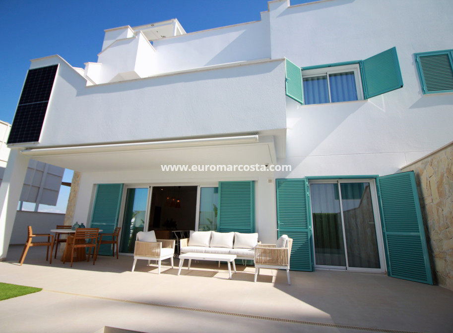 Nueva construcción  - low-bungalow - Pilar de la Horadada