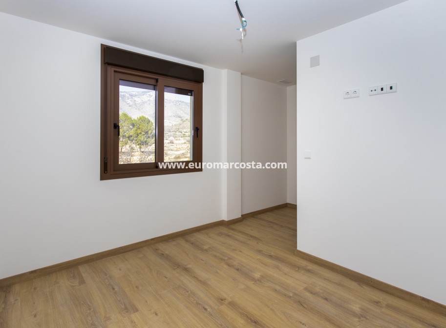 New Build - low-bungalow - La Canalosa - Alicante