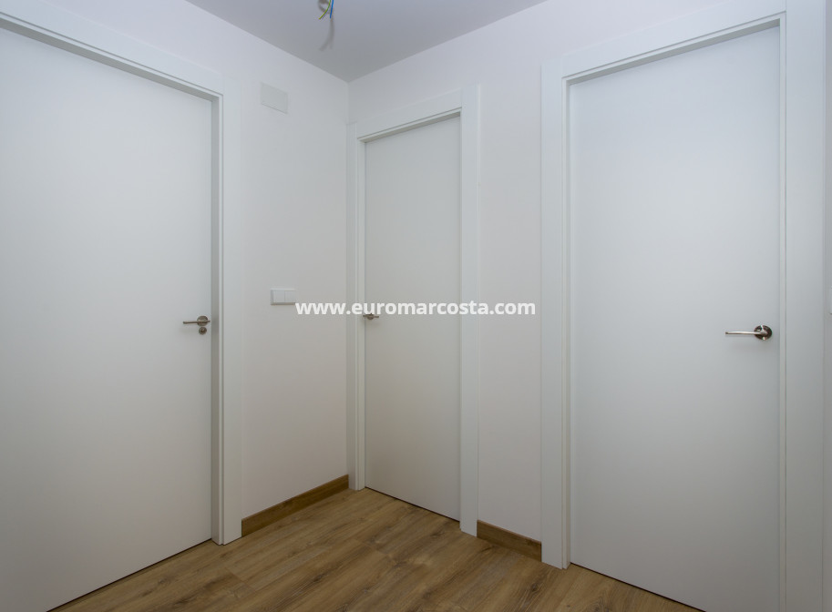 New Build - low-bungalow - La Canalosa - Alicante