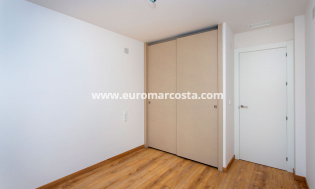 New Build - low-bungalow - La Canalosa - Alicante