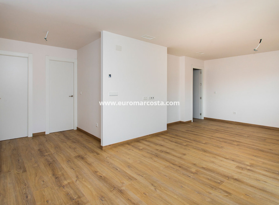 New Build - low-bungalow - La Canalosa - Alicante