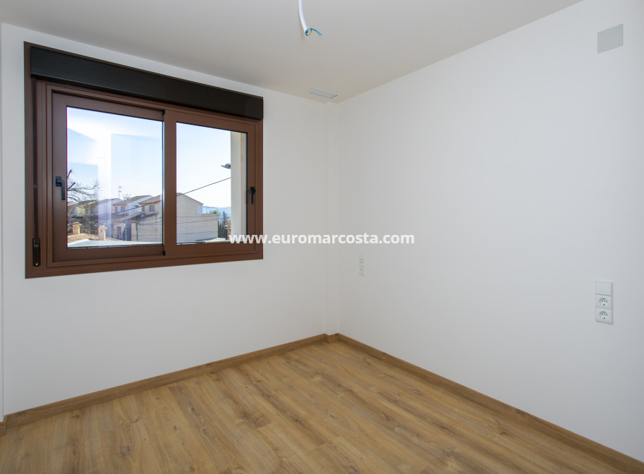 New Build - low-bungalow - La Canalosa - Alicante