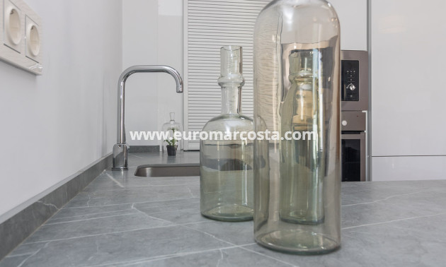 Nueva construcción  - low-bungalow - Torrevieja - TORREVIEJA