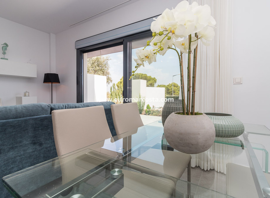 Nueva construcción  - low-bungalow - Torrevieja - TORREVIEJA
