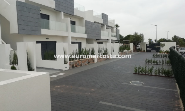 Nueva construcción  - low-bungalow - Torrevieja - TORREVIEJA