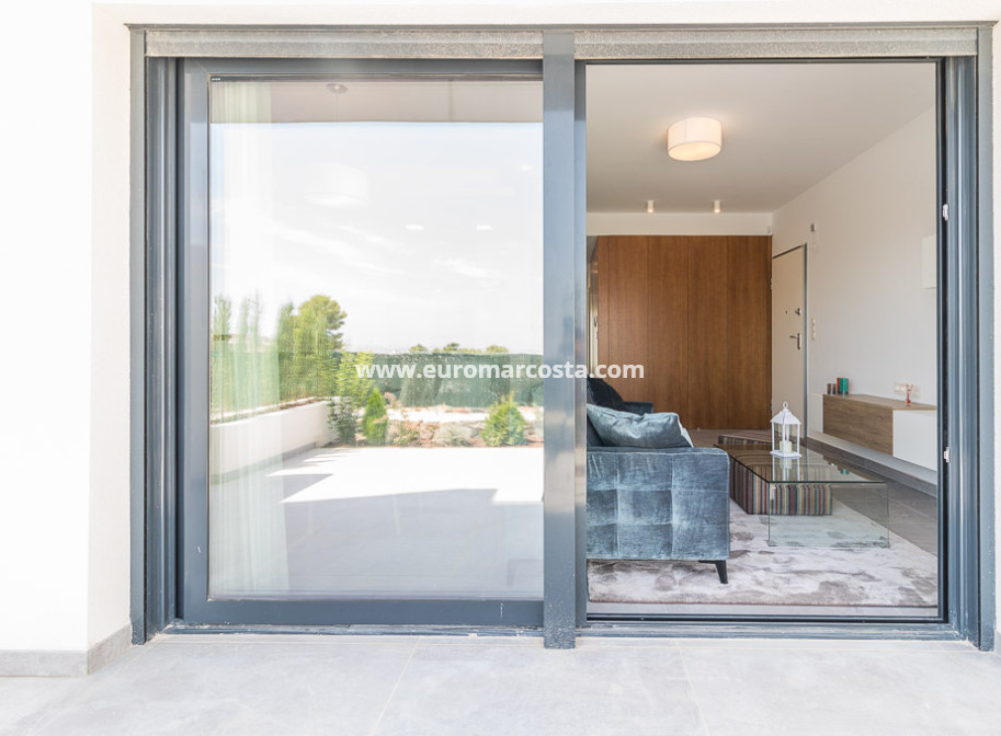 Nueva construcción  - low-bungalow - Torrevieja - TORREVIEJA