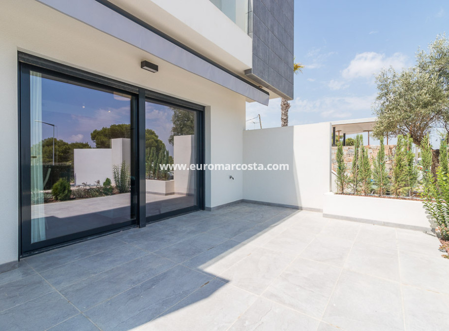 Nueva construcción  - low-bungalow - Torrevieja - TORREVIEJA