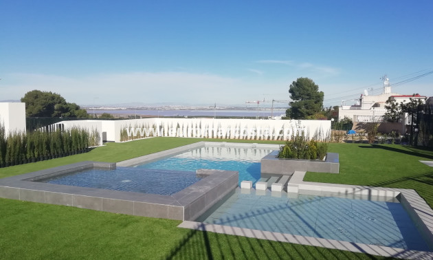 Nueva construcción  - low-bungalow - Torrevieja - TORREVIEJA