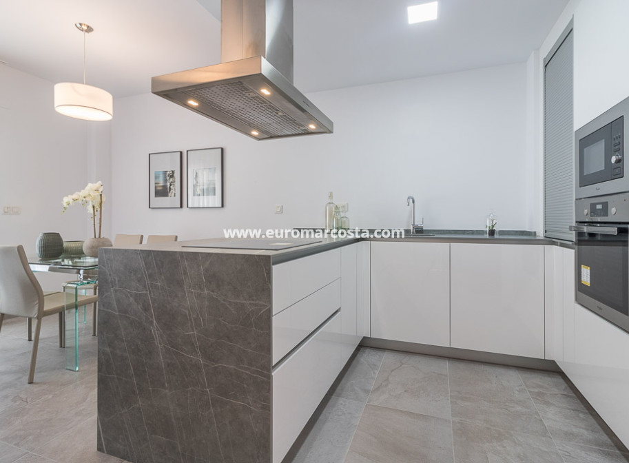 Nueva construcción  - low-bungalow - Torrevieja - TORREVIEJA