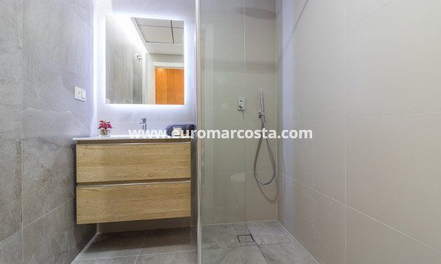 Nueva construcción  - low-bungalow - Torrevieja - TORREVIEJA