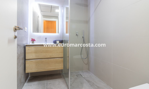 Nueva construcción  - low-bungalow - Torrevieja - TORREVIEJA