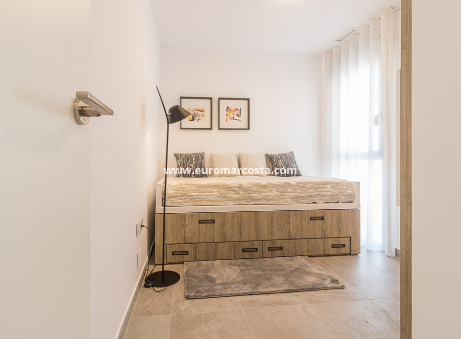 Nueva construcción  - low-bungalow - Torrevieja - TORREVIEJA