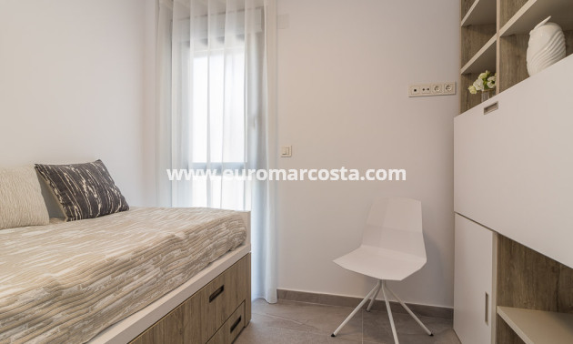 Nueva construcción  - low-bungalow - Torrevieja - TORREVIEJA