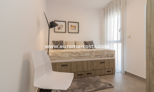 Nueva construcción  - low-bungalow - Torrevieja - TORREVIEJA