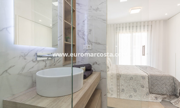 Nueva construcción  - low-bungalow - Torrevieja - TORREVIEJA