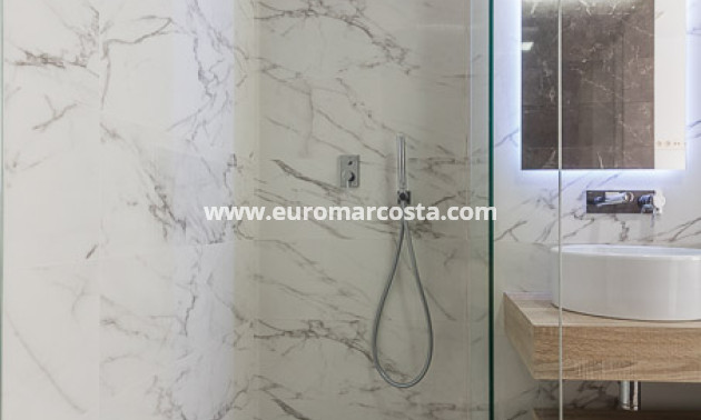 Nueva construcción  - low-bungalow - Torrevieja - TORREVIEJA