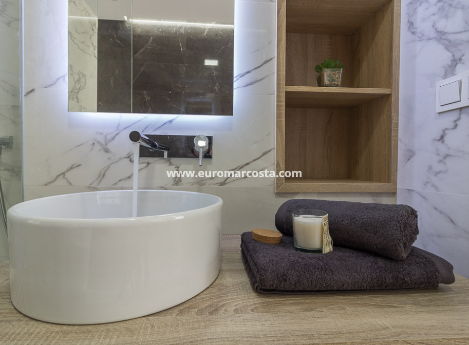 Nueva construcción  - low-bungalow - Torrevieja - TORREVIEJA