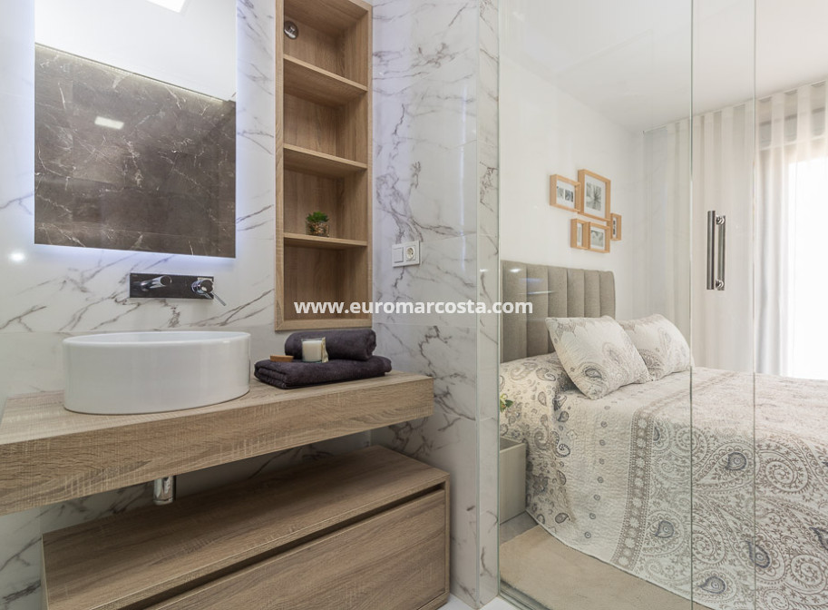 Nueva construcción  - low-bungalow - Torrevieja - TORREVIEJA